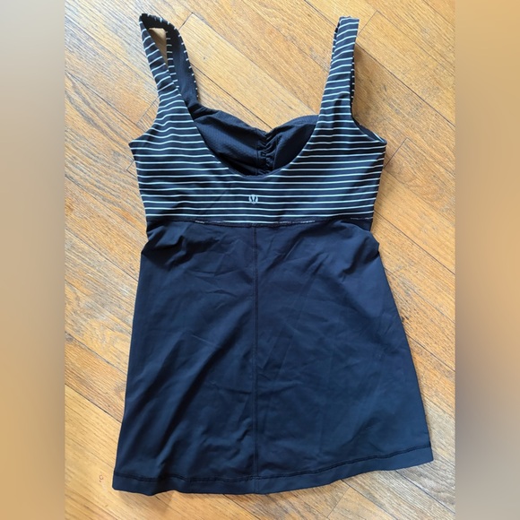 Lululemon Aria II - Picture 3 of 6